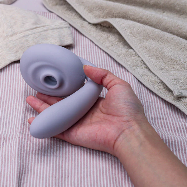 tracy's tracys dog og flow 2-in-1 Clit Sucking Vibrator for Double Pleasure